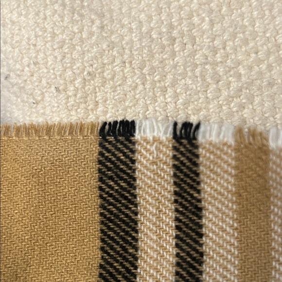 Classic Tan Plaid 100%Cashmere Scarf - Picture 6 of 6